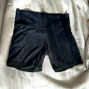 ATHLETA Salutation Short 7”